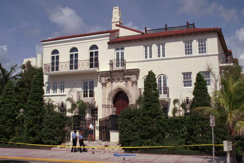 gianni versace house