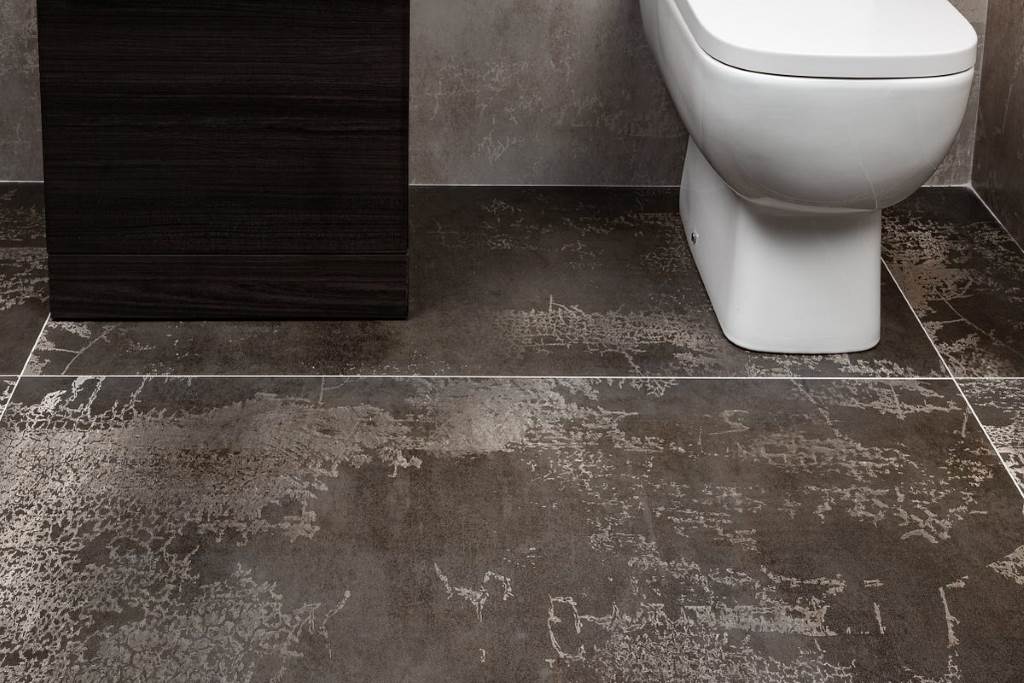 How much does it cost to replace a subfloor around a toilet?